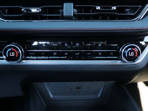 New 2026 Chevrolet Equinox RS image 21