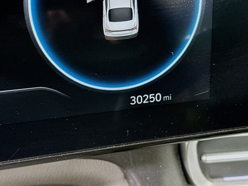 Used 2025 Hyundai Elantra SEL FWD image 17
