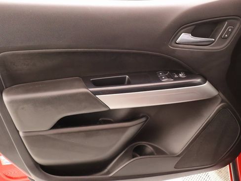 Used 2019 Chevrolet Colorado LT w/ LT Convenience Package image 15