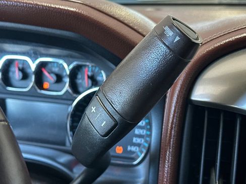 Used 2017 Chevrolet Silverado 1500 High Country RWD image 20