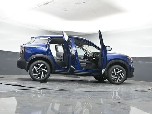 New 2026 Nissan Kicks SV image 42