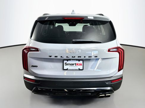 Used 2022 Kia Telluride SX w/ Nightfall Edition Package AWD/4WD image 6