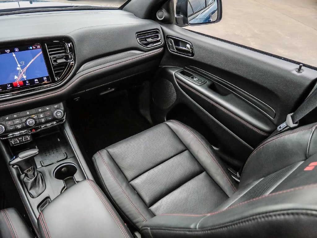 Used 2025 Dodge Durango GT AWD/4WD image 34