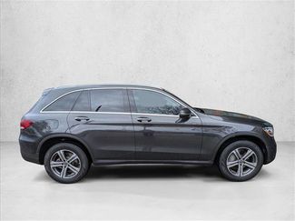 Used 2022 Mercedes-Benz GLC 300 video 4