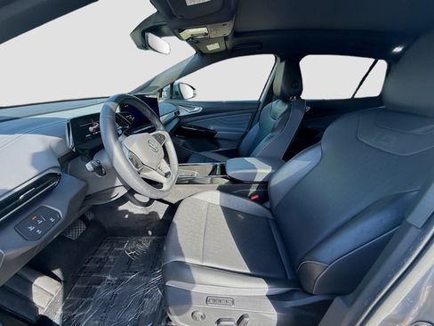 Used 2023 Volkswagen ID.4 S image 19