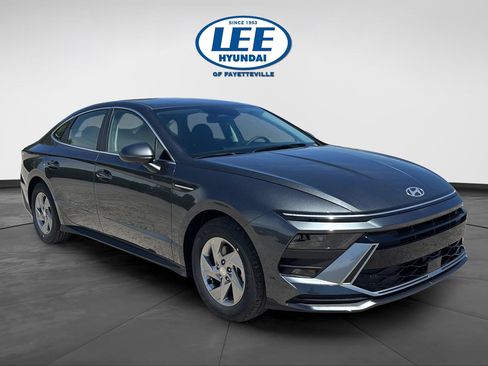 New 2026 Hyundai Sonata SE FWD image 1
