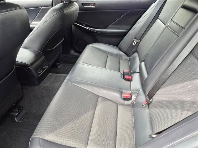 Used 2025 Lexus IS 350 F Sport RWD image 17