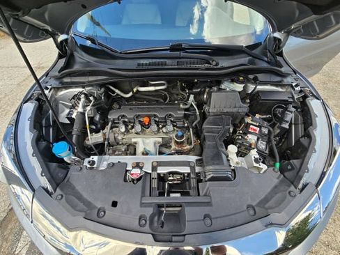 Used 2021 Honda HR-V LX image 29