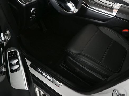 Certified 2023 Mercedes-Benz GLC 300 GLC 300 image 7