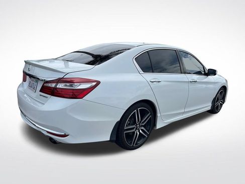 Used 2016 Honda Accord Sport image 5