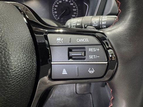 Used 2023 Honda Pilot TrailSport image 16
