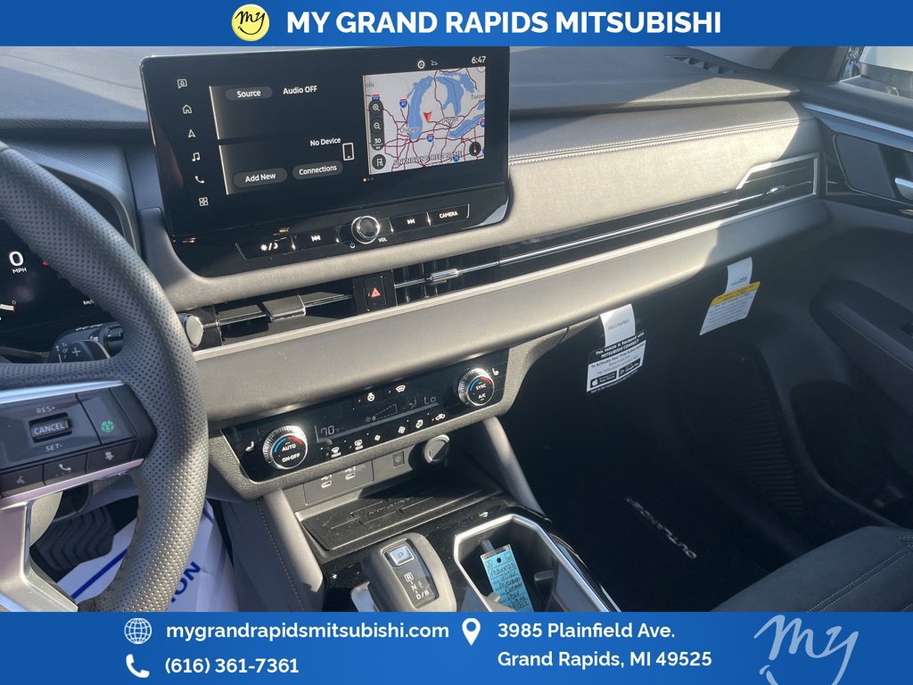 New 2026 Mitsubishi Outlander SE AWD/4WD image 18