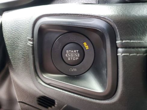 Used 2024 Jeep Wrangler Unlimited Sahara AWD/4WD image 25