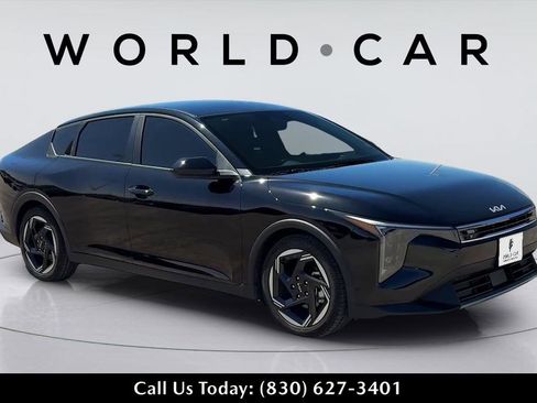 Certified 2025 Kia K4 EX image 3