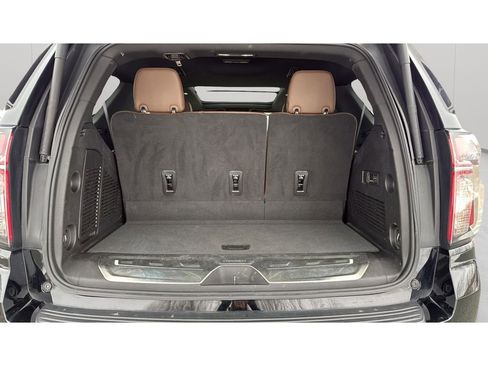 Used 2023 Chevrolet Tahoe High Country w/ LPO, Illumination Package image 19