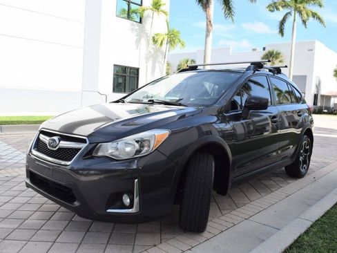 Used 2016 Subaru Crosstrek 2.0i Premium w/ Popular Package #2 AWD/4WD image 2