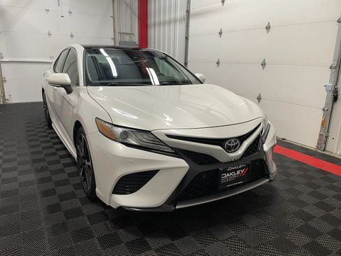 Used 2018 Toyota Camry XSE w/ Audio Package FWD image 6