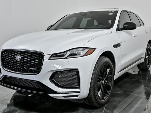 Used 2025 Jaguar F-PACE R-Dynamic S AWD/4WD image 5