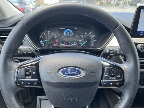 Used 2022 Ford Escape SEL AWD/4WD image 14