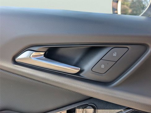 New 2026 Chevrolet Equinox LT w/ LPO, Floor Liner Package image 31