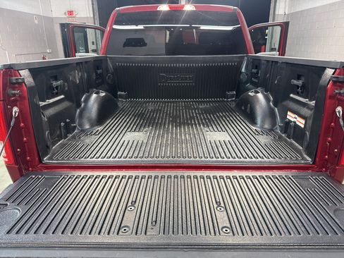 Used 2015 Ford F150 XLT w/ Equipment Group 301A Mid AWD/4WD image 28