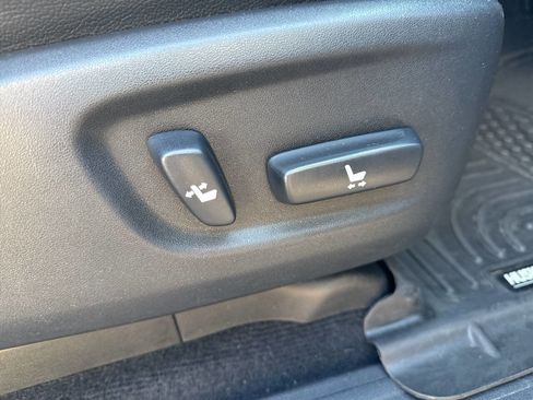 Used 2010 Toyota 4Runner SR5 image 22