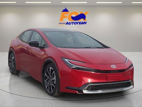 New 2026 Toyota Prius Plug-In Hybrid image 6