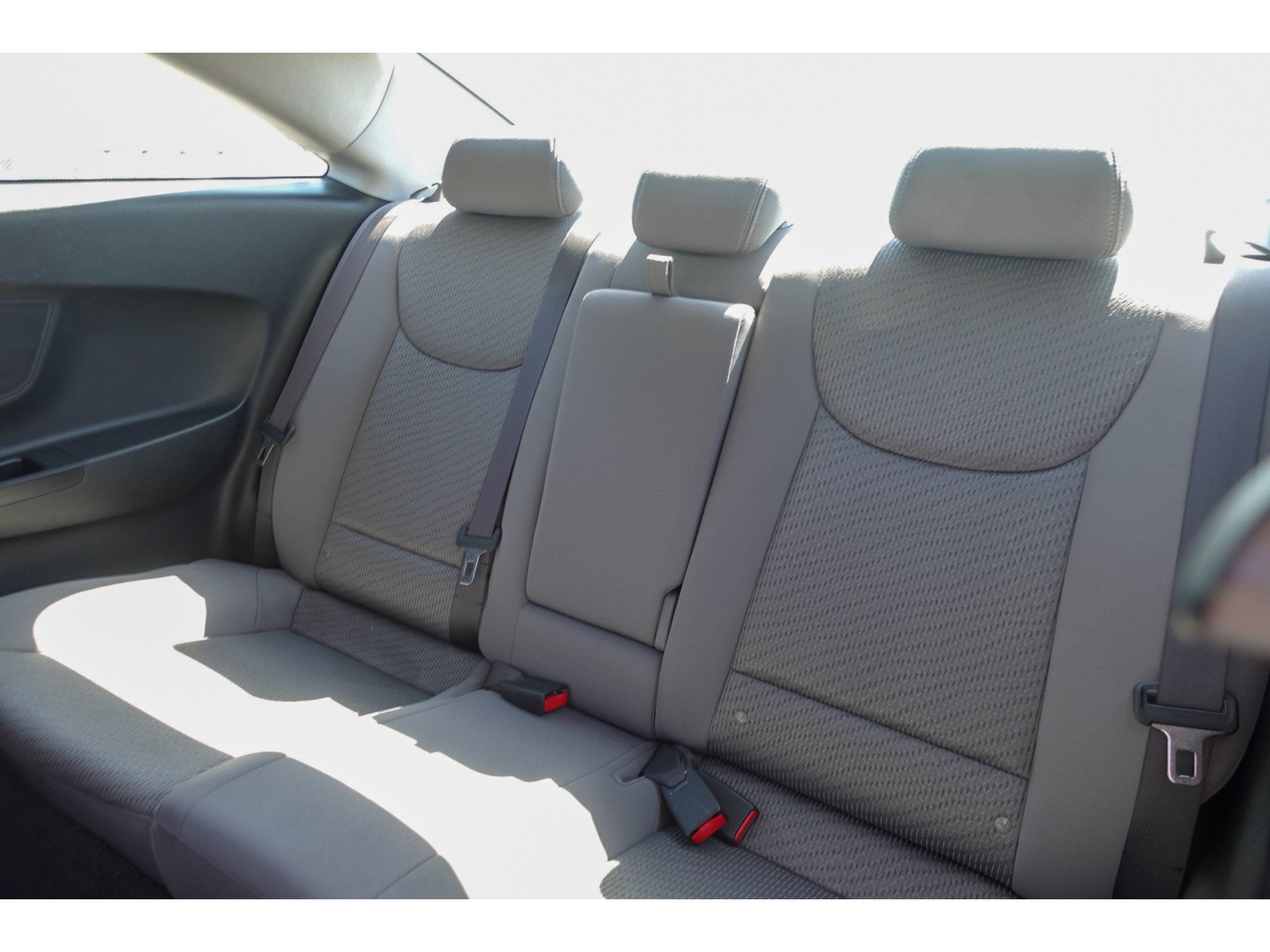 Used 2013 Hyundai Elantra FWD image 11