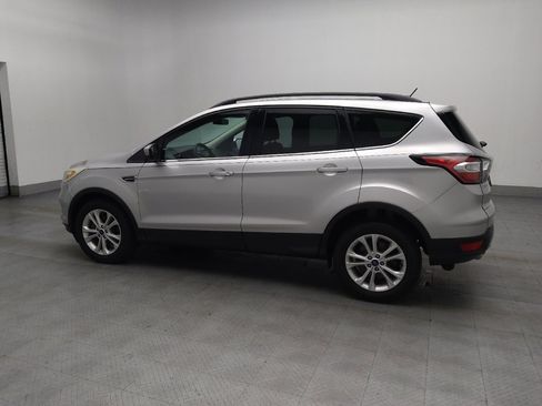 Used 2017 Ford Escape SE w/ Equipment Group 201A image 3