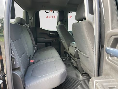Used 2021 Chevrolet Silverado 1500 LT AWD/4WD image 12