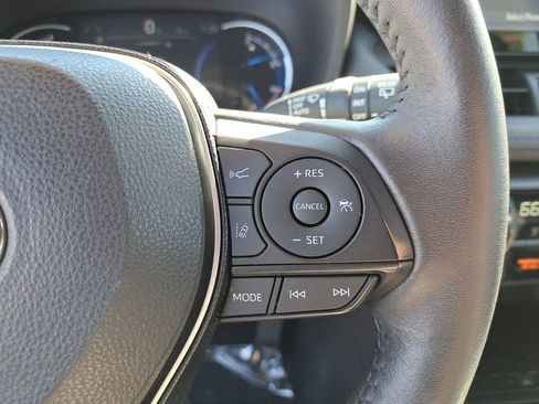 Used 2021 Toyota RAV4 XSE image 21