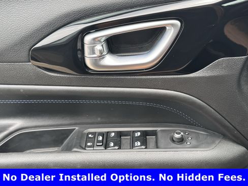 Used 2025 Jeep Compass Latitude w/ Convenience Group AWD/4WD image 22