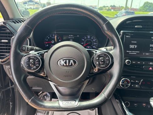 Used 2021 Kia Soul Turbo FWD image 8