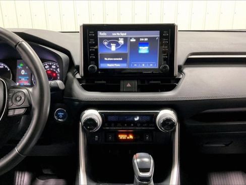 Certified 2021 Toyota RAV4 XLE w/ Convenience Package image 7