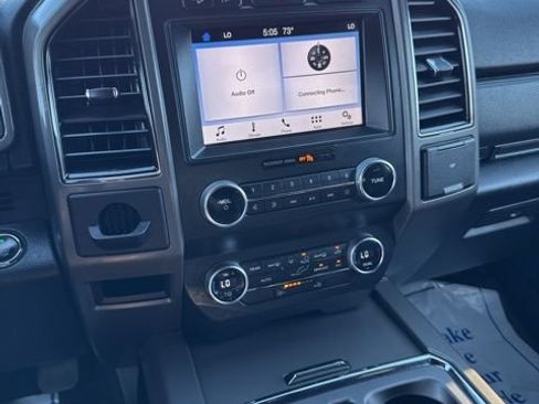 Used 2019 Ford Expedition XLT w/ Equipment Group 201A AWD/4WD image 23