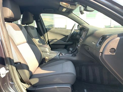Used 2016 Dodge Charger SE image 21