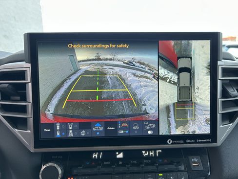 Used 2024 Toyota Tundra Limited image 28