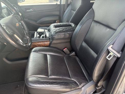 Used 2018 Chevrolet Tahoe Premier AWD/4WD image 10