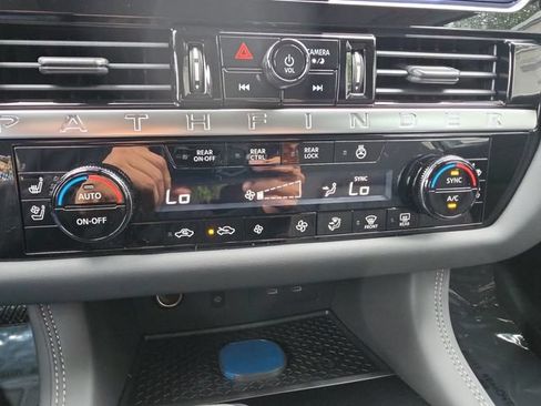 New 2026 Nissan Pathfinder Platinum AWD/4WD image 21