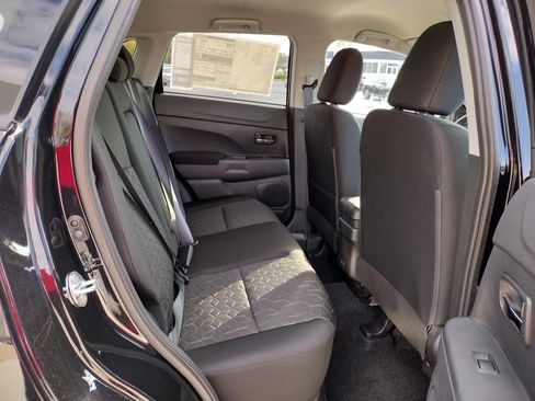 New 2025 Mitsubishi Outlander Sport LE image 9