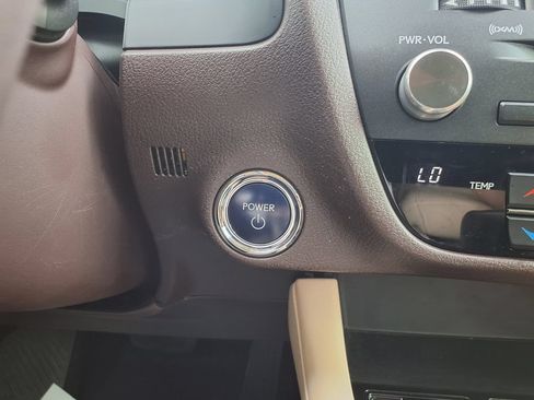 Used 2019 Lexus RX 450h AWD w/ Navigation Package image 35