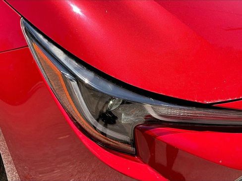 Used 2020 Toyota Corolla LE FWD image 33
