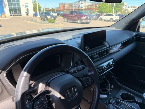 Used 2023 Honda Pilot Sport image 8