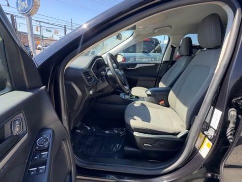 Certified 2022 Ford Escape SE w/ Convenience Package AWD/4WD image 16