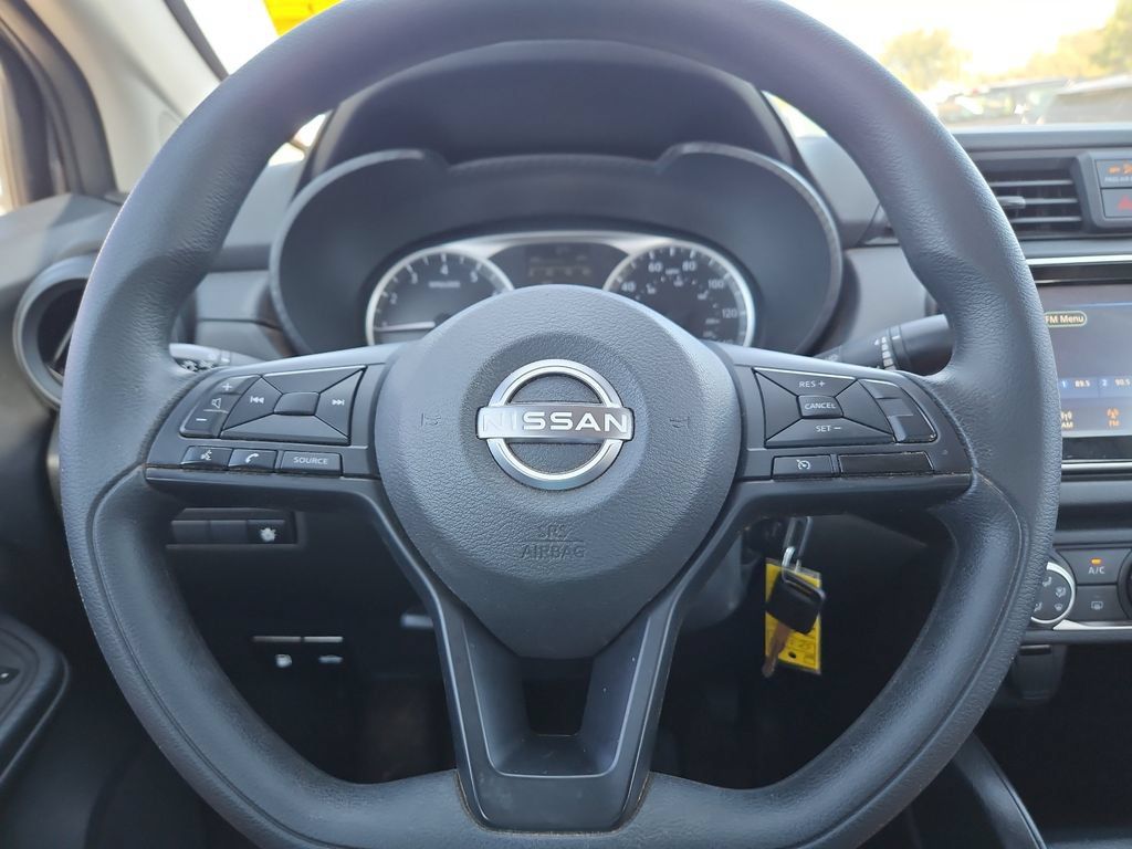 Used 2025 Nissan Versa S FWD image 24