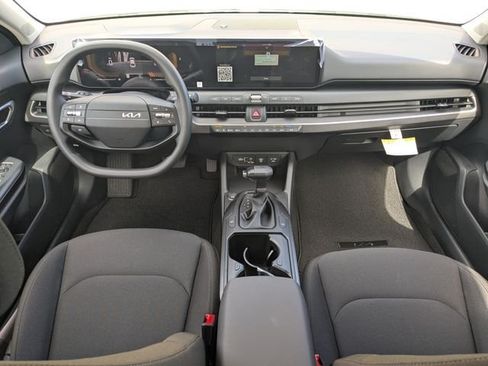 New 2026 Kia K4 FWD image 13