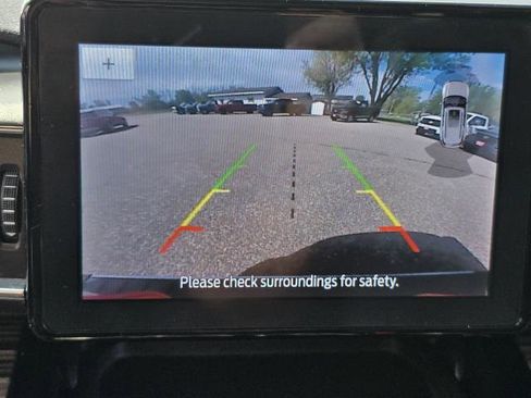 Used 2023 Ford Explorer Limited w/ Equipment Group 301A AWD/4WD image 22