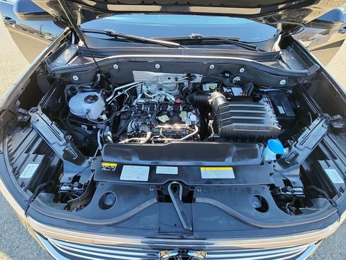 Used 2024 Volkswagen Atlas SE image 17