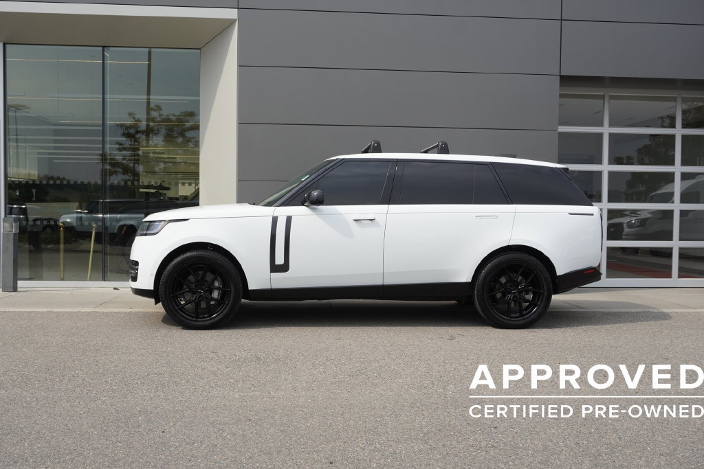 Used 2025 Land Rover Range Rover Long Wheelbase SE AWD/4WD image 8