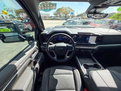 Used 2026 Chevrolet Silverado 2500 LTZ w/ LTZ Plus Package image 11